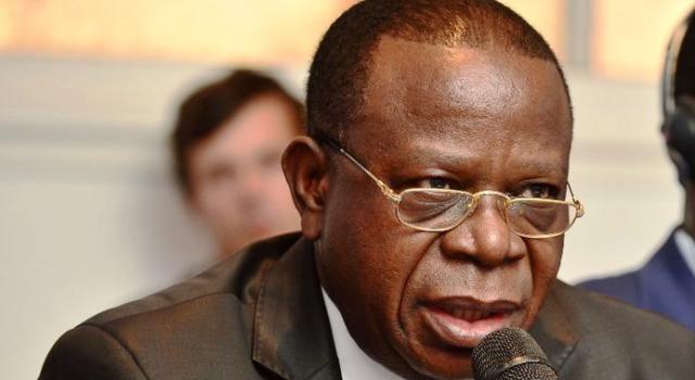 adrienseyes's tweet photo. #RDC : Selon @Radiookapi qui cite le journal L'Avenir, le sénateur Modeste #Bahati Lukwebo, président de l'AFDC et de l'AFDC-A, pourrait à la fois être nommé #informateur, puis premier ministre. Il fut ministre du Budget (1994) et de la Fonction publique (1995) sous #Mobutu. https://t.co/qOQd3RueJ5