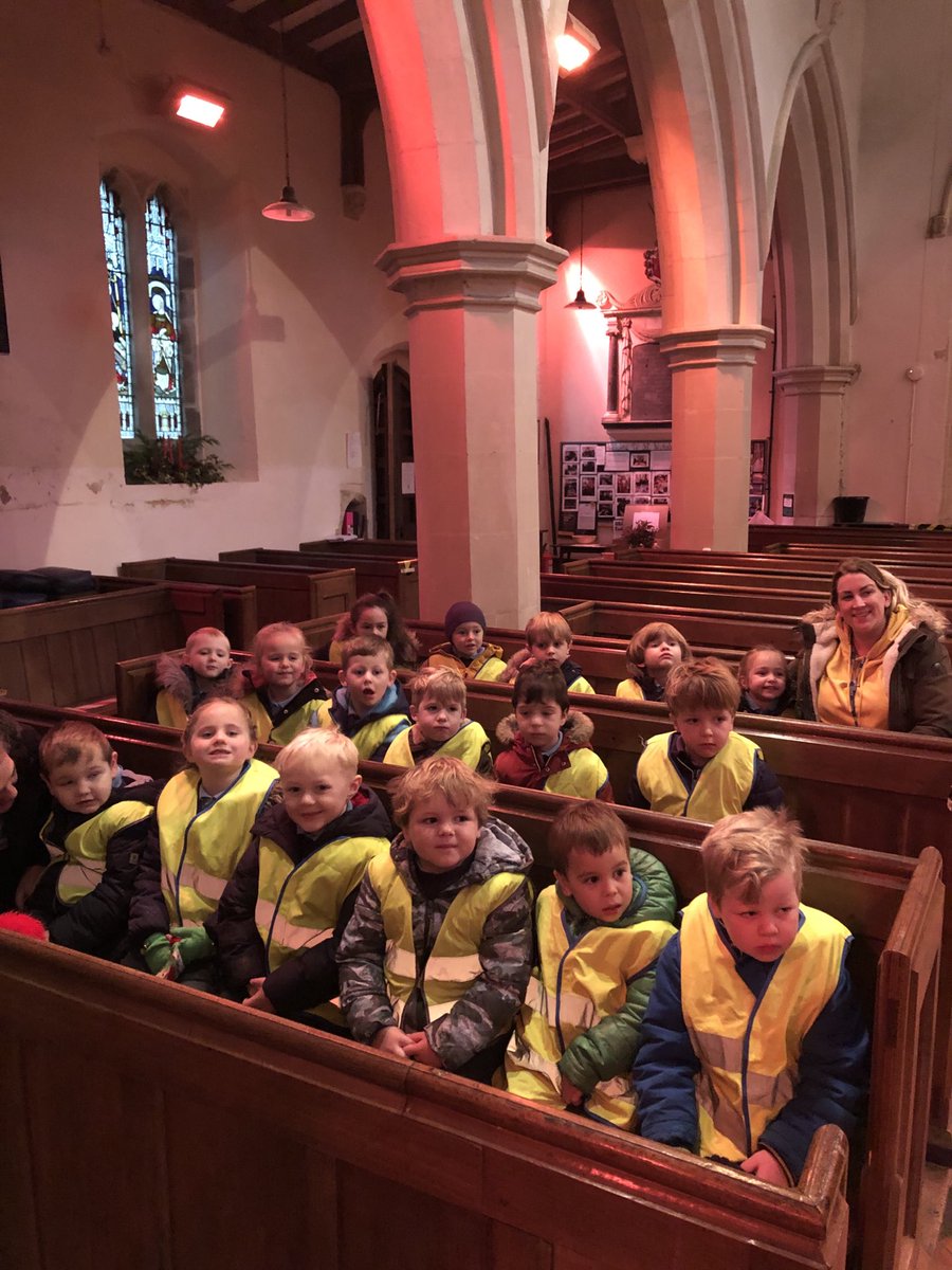 HormeadSchool's tweet photo. Nursery &amp; Reception’s first time in church today - it’s so exciting and quiet! 🍊 https://t.co/SbOpKIDyMg
