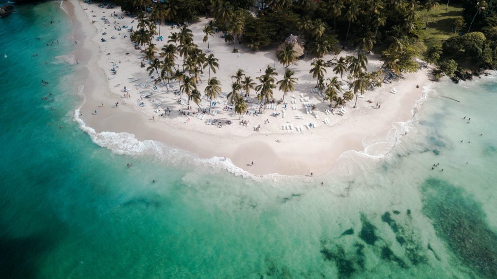 hellolaroux tweet media