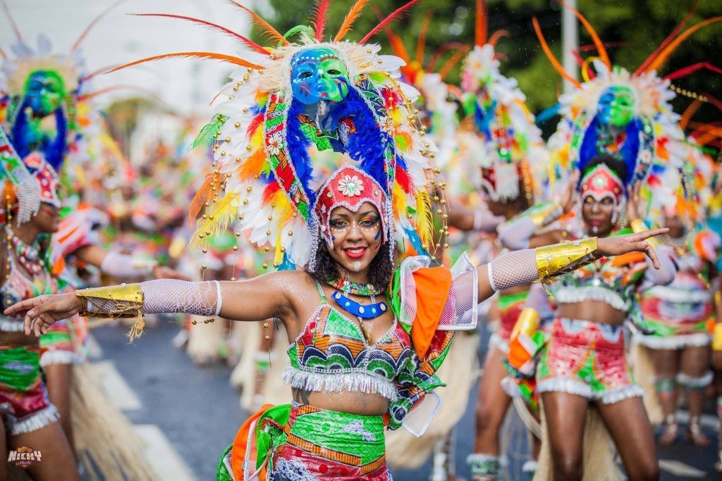 THREAD SUR LE CARNAVAL EN GUADELOUPE. 