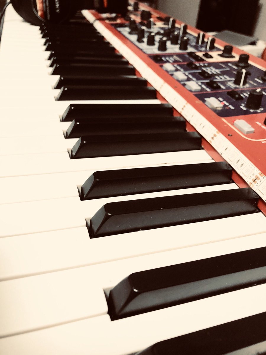 SHIGE__0518's tweet photo. 明日の今頃は遂に、、

てかもう始まってるねw(°▽°)

もうちょい早くツイートしとけば良かったw

皆さまご準備は如何でしょうか！

お久し振りにみんなと騒げるのを楽しみにしています♪( ´▽｀) https://t.co/okdJ43Niea