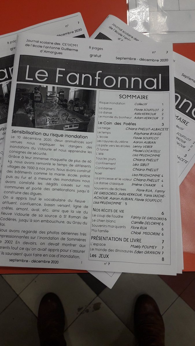 Lizarazoux1's tweet photo. Journal bouclé, imprimé, distribué... LSU, verrouillé, édité et imprimé ! Conseil en cours, marché à venir... Ça sent bon les vacances !!! https://t.co/LWIswkY8Ch