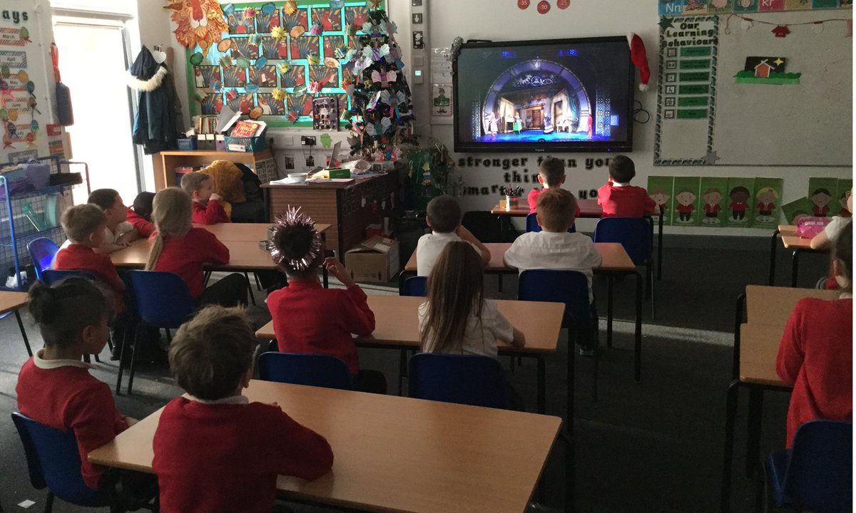 SpringfieldDLT's tweet image. Oh No We Didn't!But Oh Yes We Have!  With our Djanogly family, at Springfield,we have taken our children on a virtual theatre experience to watch Cinderella.With a lot of help from@NottmPlayhouse.The magic continues#OffToTheBall