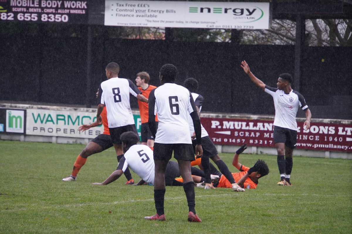 #MatchweekSix Photographs

<a href="/MossleyAFC/">Mossley AFC</a> v <a href="/brighousetownfc/">Brighouse Town AFC</a>

Full Album: facebook.com/media/set/?van…
Northern Division
Date: 17/10/2020
FT: 3-1

#study #train #play #matchday