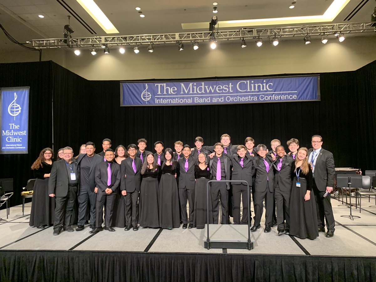 DMalacon's tweet photo. Oh, the memories. We were on a plane exactly one year ago heading to Chicago. This was such a wonderful trip and I am so thankful we had the opportunity to be invited to play at Midwest. https://t.co/u3HpnkYHnP