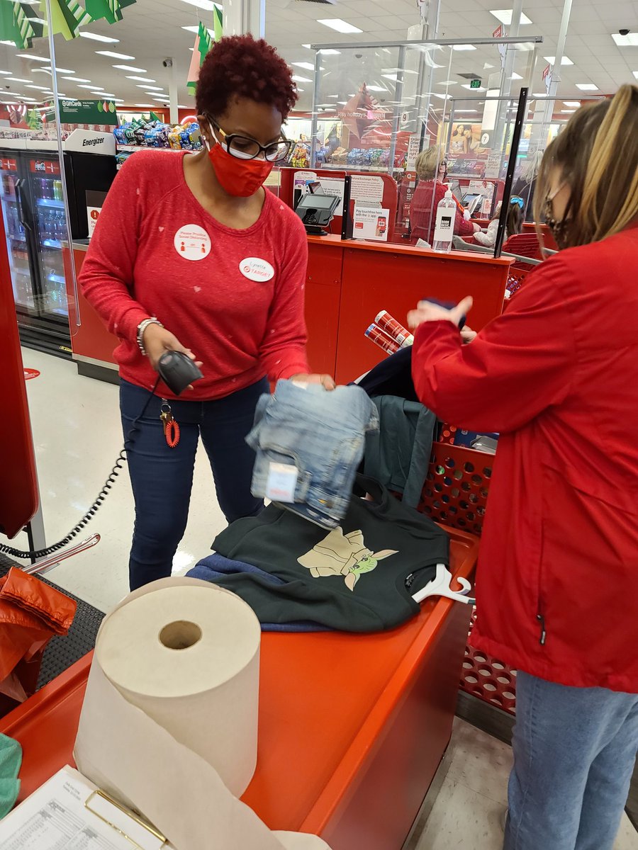 TargetEast's tweet photo. Step 2: Buy gifts
#D370beach #targetadaptafamily #R300givesback https://t.co/O7CsVCWsrr