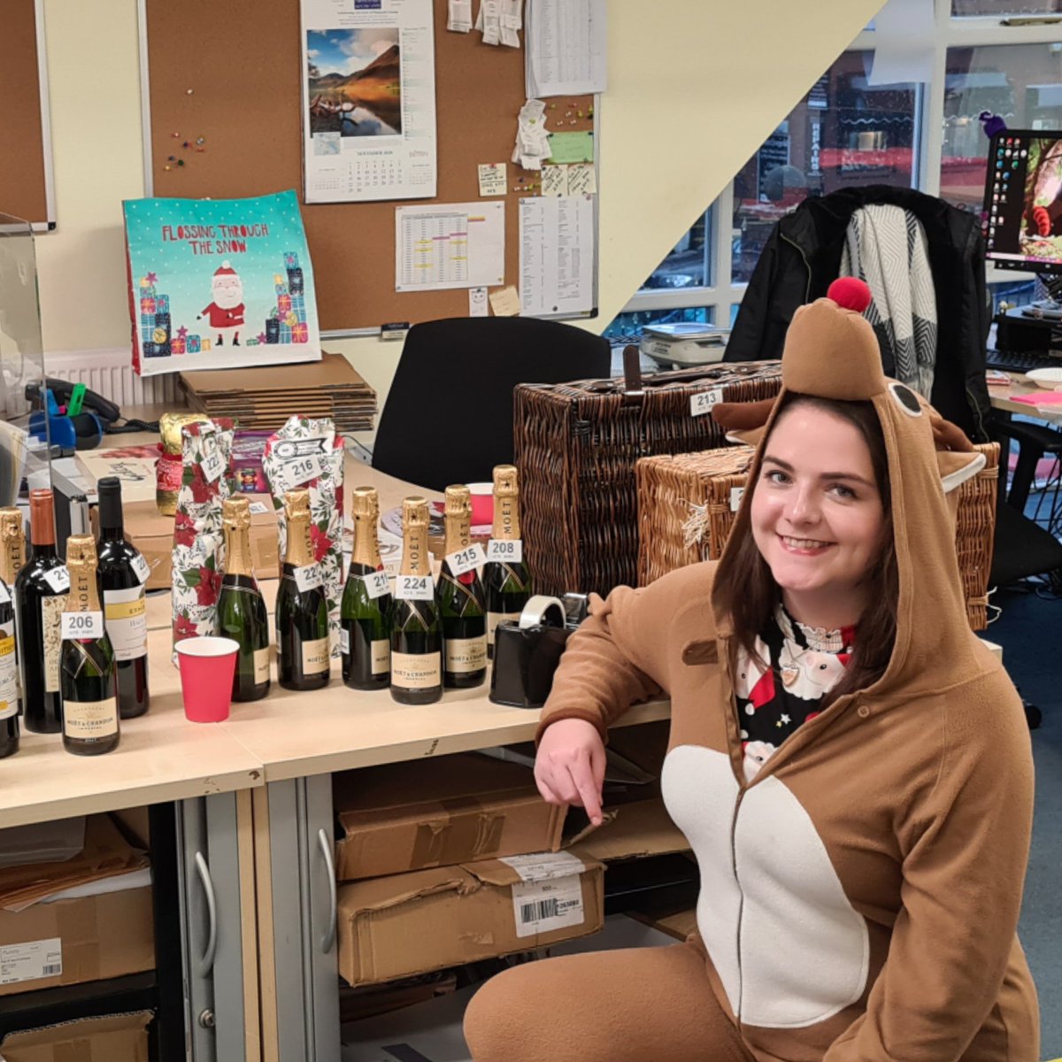 FellowsAuctions's tweet photo. It's present time! Our annual staff raffle has been a great success.
@nikkywhittaker
#merrychristmas #auctionhouse #auctionhouselife #santaslittlehelper #santaselves https://t.co/kk0gTmcif4