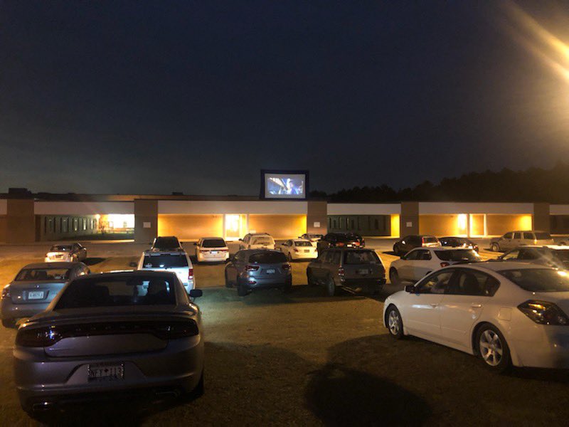 vestal_michelle's tweet photo. First ever “drive in” style holiday celebration for our Special Olympian’s and their unified partners @SaxeGothaEle @LexingtonOne @MasinMaria #lex1strongertogether #lex1spEdGrateful @SpecialOlympics #inclusionRevolution #Area7SpecialOlympics https://t.co/mn5wghdDPu