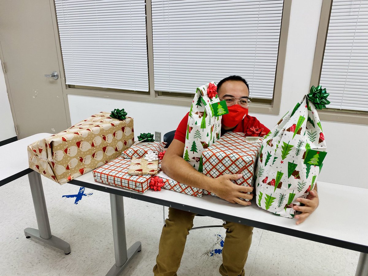 RufromTarget's tweet image. We ❤️ giving back to our communities and partnering with our local Boys and Girls Club to help all families discover the joy of everyday life! @marlatpenn @SamsterLinder13 @guest_kristen @aldenkooken @ETL_Gabe 

#Targetadoptafamily #R300givesback