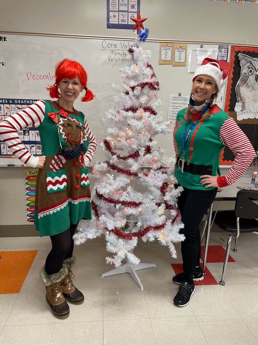 wigleykn's tweet photo. Merry Christmas from Dolly Ridge Elementary @VHDollyRidge https://t.co/s954RaJnJU