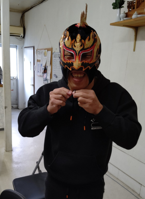 Shachihoko BOY- maintaining that lucha rule of masked wrestlers- unknown real name- HIGH TENSION- vocal cords broken i kinda feel bad- pretty comedic- him + yoshino = Amigo Tag- probably a far better wrestler than i thought of him tbh- gotta watch more of his matches lol