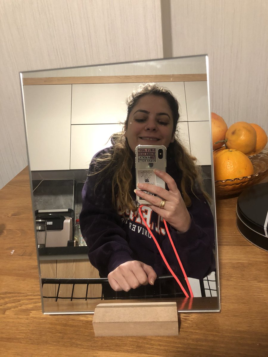 irem_yaka's tweet photo. Bu mirror selfiesi Bilkent üniversitesi katkılarıyla çekilmiştir https://t.co/gihxpk5Z1I