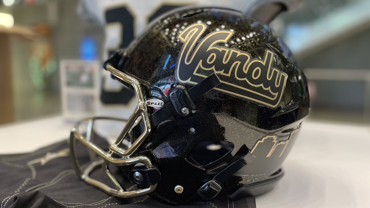 cfbhall's tweet image. On display @cfbhall is the uniform of @VandyFootball kicker @SarahFuller_27; who made history as the first female to play and score in a Power 5 college football game. Congrats Sarah and thank you for entrusting us with the safe keeping of this rich piece of history! #AnchorDown