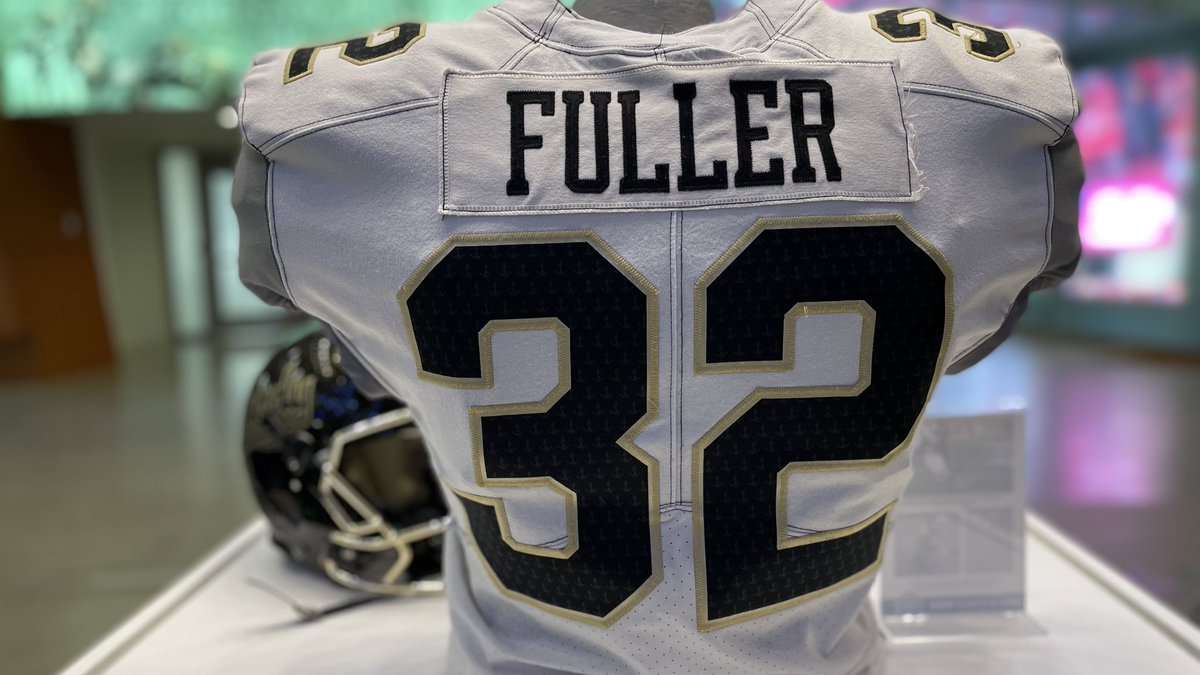 cfbhall's tweet image. On display @cfbhall is the uniform of @VandyFootball kicker @SarahFuller_27; who made history as the first female to play and score in a Power 5 college football game. Congrats Sarah and thank you for entrusting us with the safe keeping of this rich piece of history! #AnchorDown