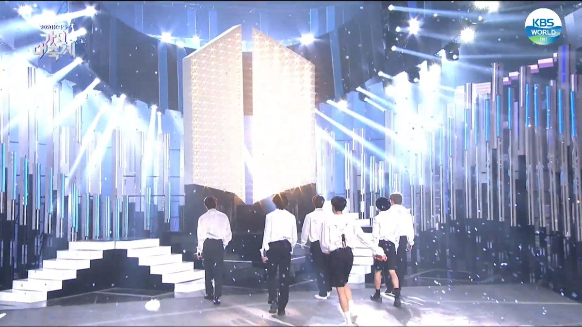 laughkpop's tweet photo. "The past made me who I am today" @BTS_twt https://t.co/in8AxzOZFi