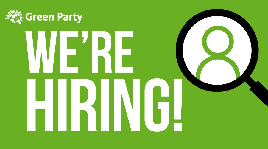 TheGreenParty's tweet photo. We're hiring! Jobs available include:

👩🏾‍💼 Local Party Support Officer (Bristol)
🧑🏼‍💼 Field Organiser (South West)
🧑‍💼 Field Organiser (East and West Midlands)

For more info and to apply: https://t.co/BiI6SmFV9M https://t.co/H6OGAfWM2L