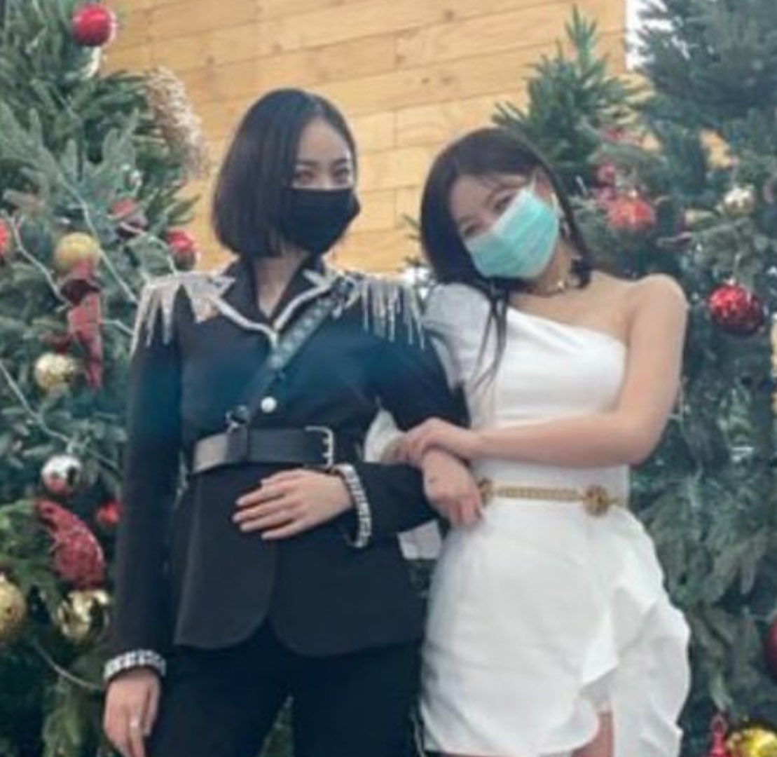seo_1849's tweet photo. 미쳣지 핰ㅋㅋㅋㅋㅋㅋㅋㅋㅋㅋ https://t.co/NFr3aDgSJt