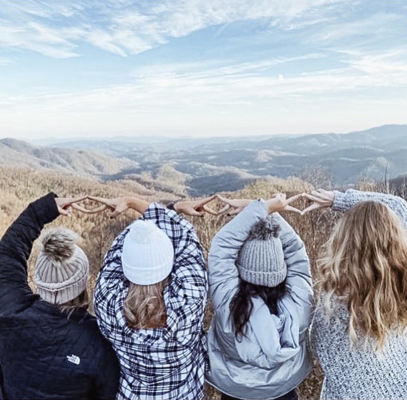 ☆ɢᴏ ɢʀᴇᴇᴋ☆
— sɪsᴛᴇʀʜᴏᴏᴅ ɪs ɴᴏᴛ ᴀ ᴅᴇsᴛɪɴᴀᴛɪᴏɴ, ʙᴜᴛ ᴀ ᴊᴏᴜʀɴᴇʏ....ʙᴇᴄᴏᴍᴇ ᴛʜᴇ ʙᴇsᴛ ᴠᴇʀsɪᴏɴ ᴏғ ʏᴏᴜʀsᴇʟғ ᴀɴᴅ ɢᴏ ɢʀᴇᴇᴋ! 💙🤍 
ʟɪɴᴋ ɪɴ ᴏᴜʀ ʙɪᴏ! — 
#uncg24 #uncg23 #gogreek