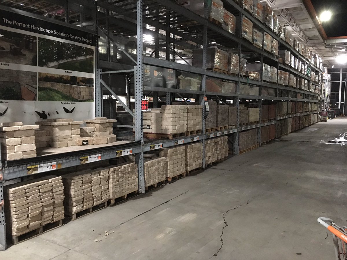 Jessega13377597's tweet photo. A little garden recovery and 7 bays packdown in paint  #0526 #strong @je_raul08 @Berry25066179 @joshualongori13 @AnnMarieR777 @bjp84 @JarrodFarmer4 @ChrisSaltlife43 @AMCTHD https://t.co/EhQsukqyXu