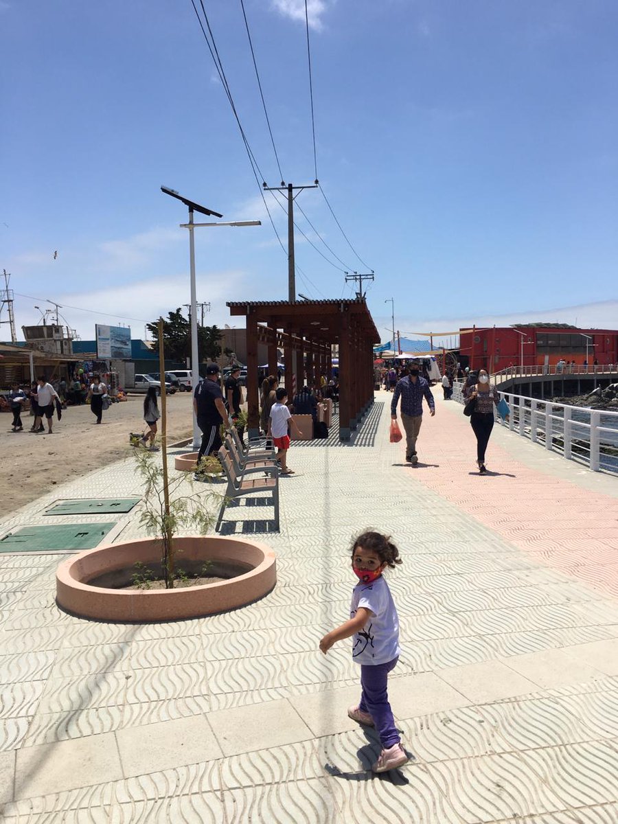 MOP_Atacama's tweet photo. C/grandes expectativas al desarrollo, se abrió a la comunidad la II Etapa dl nuevo Paseo Costero #PlayaBrava y #DelJefe en #Caldera🎉👏🏻
👷🏼♀️☝️Obra ejecutada x #ObrasPortuariasMOP
✔️Mejora calidad d vida d los habitantes del puerto y sus visitantes.
✔️Reactiva economía en la zona. https://t.co/VZZoN9EYai
