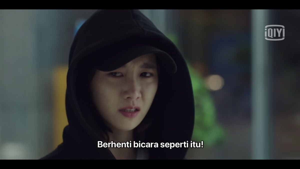  #Hush Bagus Mbak Jisoo, kalau nggak gitu Pak Reporter Han pasti masih aja bebal dan nggak peka. Senioritas memang diperlukan, tapi jangan abaikan intergritas.  #HushEp3