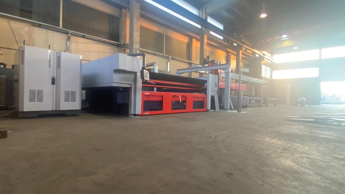 Lasertech_'s tweet photo. Installazione terminata Bystar 4020 4400w Co2 con sistema du carico/scarico Bytrans 4020 line del 2008 completamente revisionato presso AZZURRO SRL a Mondovì (CN)
#tagliolaser #Bystronic #lamiera #lasersparepart https://t.co/v8W4HjpUTu