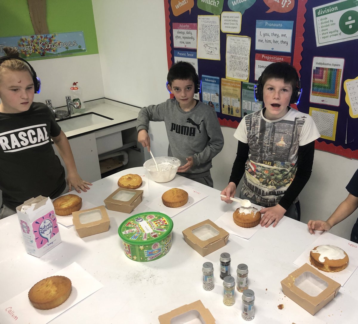 leeds_green's tweet photo. Sleigh building, silent discos and Christmas cake bake-offs! A very festive and engaging end to an interesting term to say the least! Have a great #Christmas everyone!! #semh #wemakelearningfun #silentdisco #sleigh #bakeoff #welovechristmas https://t.co/pXJisWYvFK