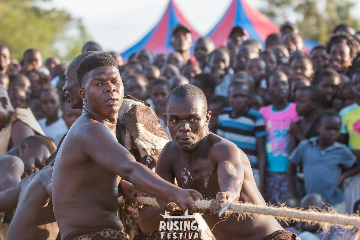 RusingaFestival's tweet photo. b) Okukulana kwa engoe - Tug of war (And we engage both male and female participants)
#RusingaFestThrowback
#RusingaFest2020 https://t.co/n49zd1r9bS