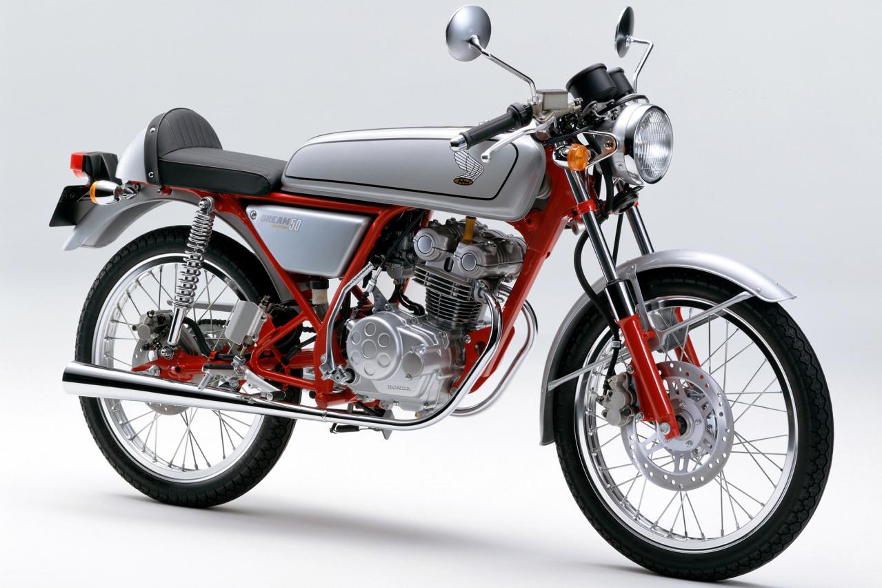 赤い彗星 Hondaの復刻シリーズ モンキー125 未だに入荷待ちも多いct125 来年にはdax125も発売といわれている モンキーバハ モンキーr モトラ ドリーム辺りなんとかならんのかw モトラは兄貴分のps250があったけど 自分的に違うのよなぁ モンキーbaja