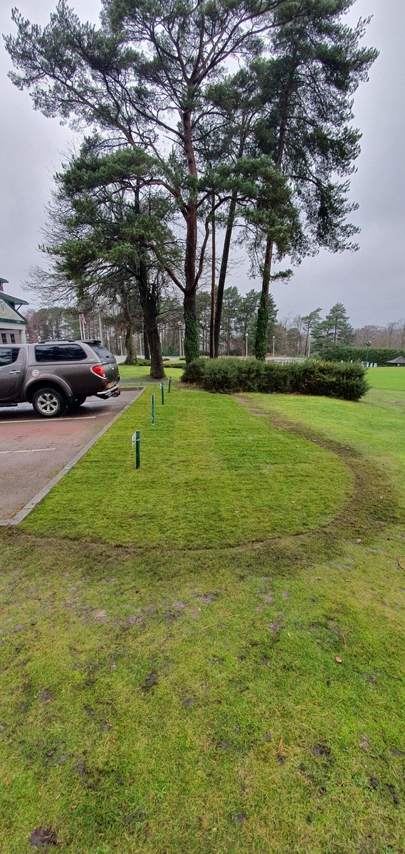 Aidan_wright92's tweet image. Been a while Twitter. Weather hasnt been generous to is this week alot of rain! 🙄 Guys have been brilliant cracking on, Trev has smashed it around the clubhouse, some areas being cleared and turfed! Fresh stone around the Centry circle, 20mm to go in areas too! 😍 #1stImpression