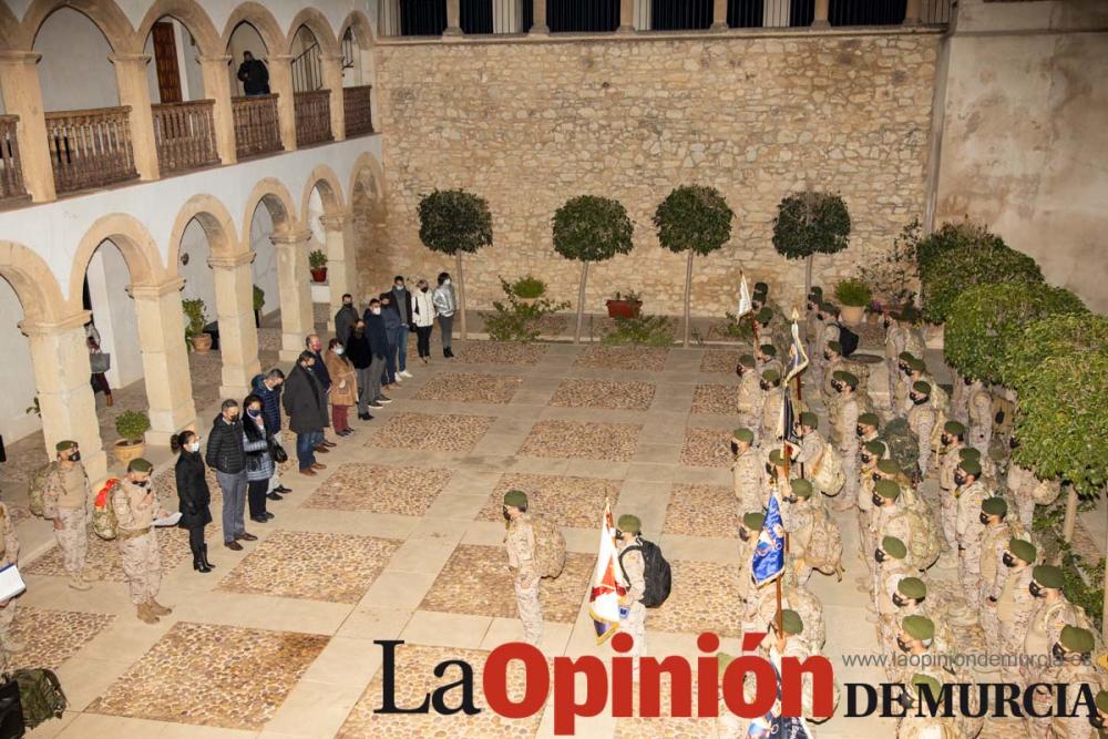 CaminoCaravaca's tweet photo. Más de un centenar de militares han llegado esta madrugada a la Real Basílica de la Vera Cruz de Caravaca, dentro de una marcha iniciada desde Cartagena.
👉🏽https://t.co/BsvV00eASG
#ToneladaSolidaria
#CaminodelaCruz
@diariolaopinion
@ess501 https://t.co/TYAErSmLIT