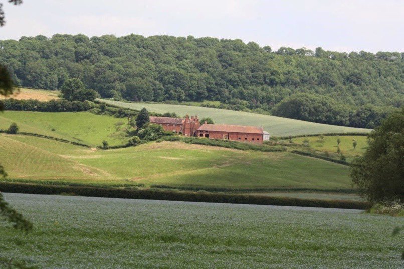 FarmBuildings's tweet photo. The Historic Farm Buildings Group (HFBG) will be hosting a virtual conference on the afternoon of Saturday 30th January 2021 with a focus on the #Worcestershire Farmstead Project. Details of how to attend (virtually) are below. We hope you enjoy this. #FarmBuildings  #HFBG https://t.co/Bn39TqT90d