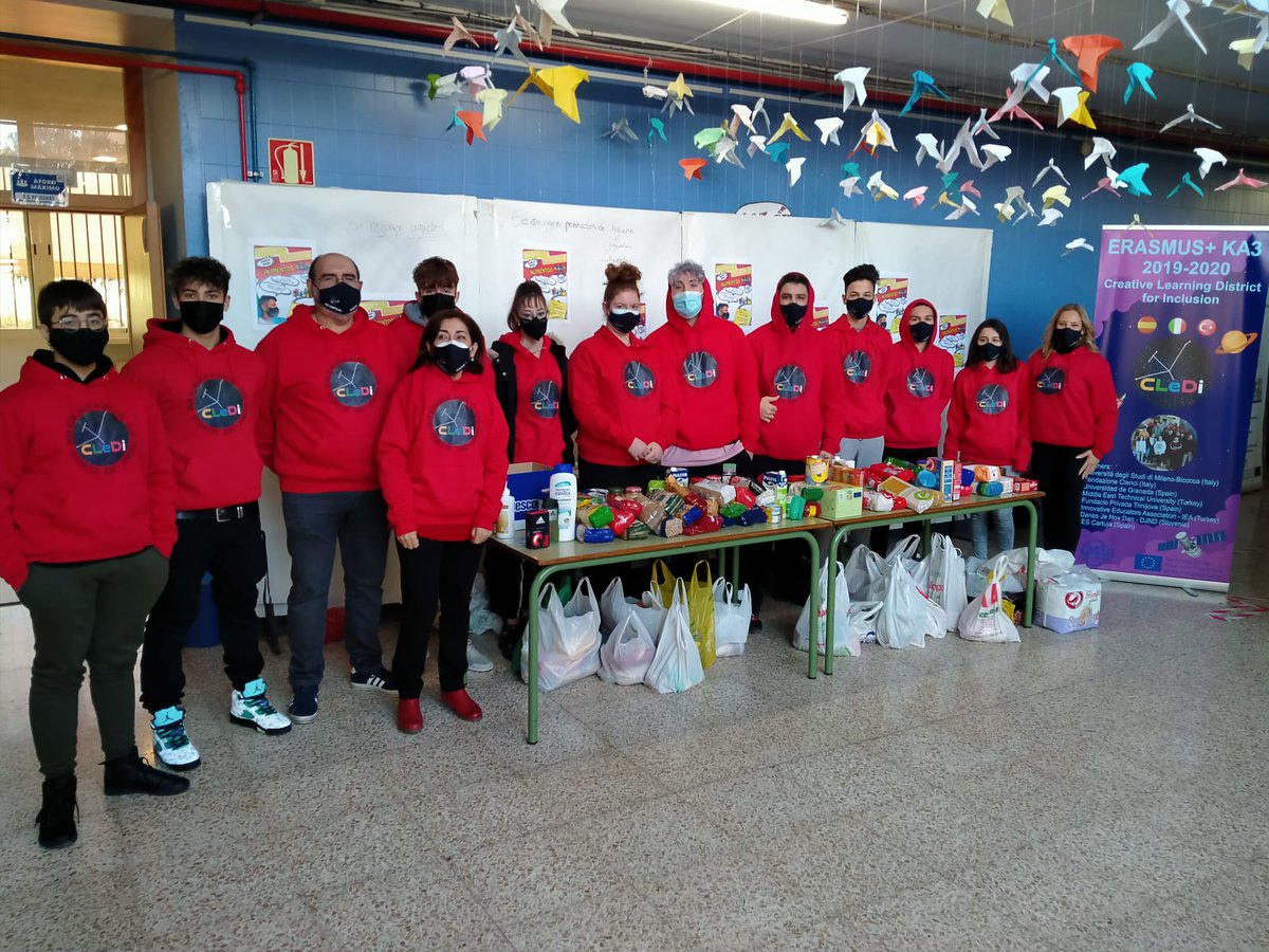 rafacampa's tweet photo. iescartuja: RT @FcoJavierPalma2: Objetivo conseguido. Gracias a todos por la colaboración #iescartuja #cledi #Erasmus @mcarillap @ClediErasmus @iescartuja https://t.co/30ocQxctMv