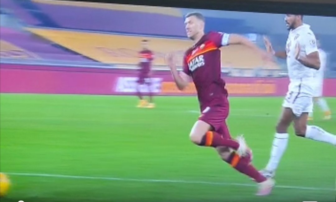 Ice100966's tweet image. Rigorissimo...😎
#autosgambetto
#selleroneaterra
#merdedasempre