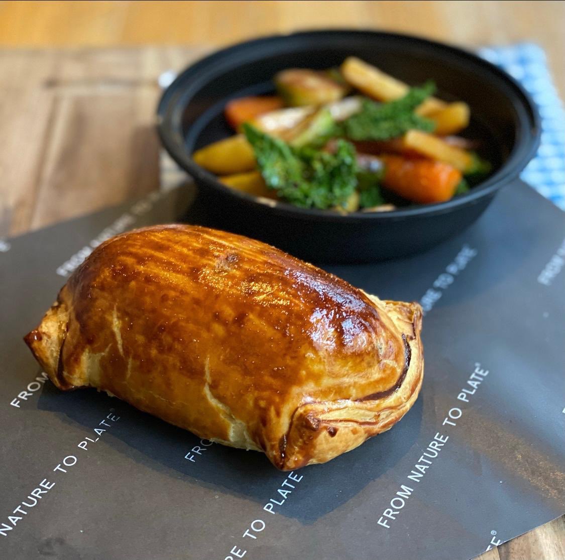 ScranandScallie's tweet photo. All Wellie lovers out there...
We are now offering #BeefWellington and #SalmonWellington at home! Please contact reception with 24 hour notice to place your order or email us info@scranandscallie.com
 
Beef Wellington £35pp
Salmon Wellington £27pp 

#scranathome #scranandscallie https://t.co/5qqfLsFNgg
