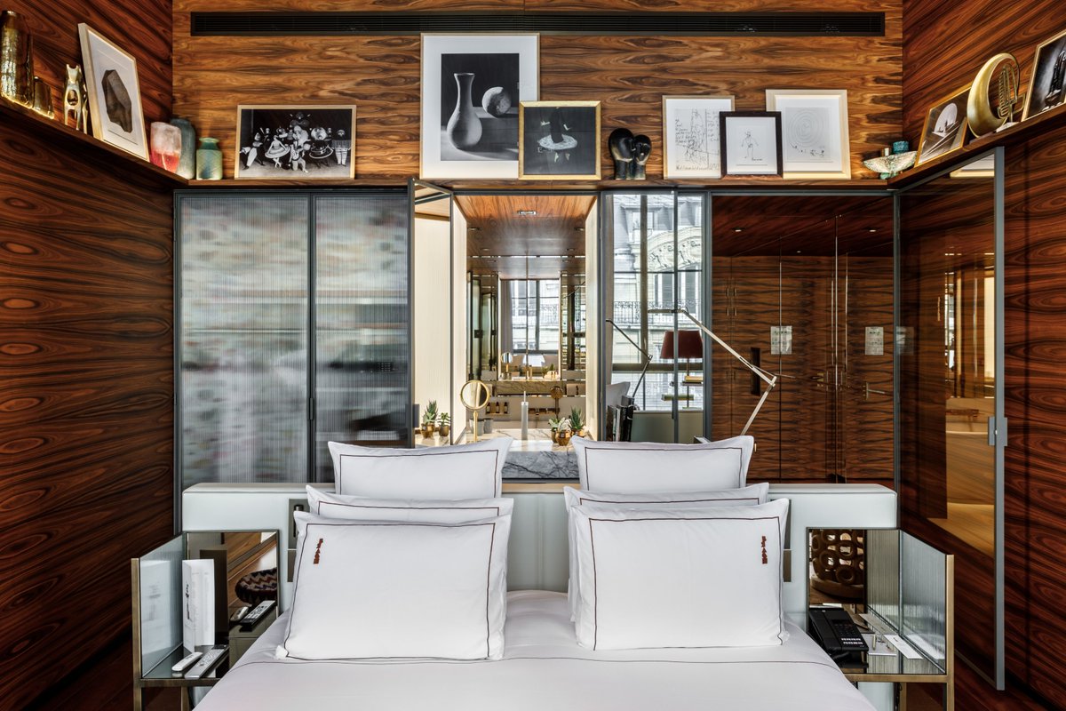 ParisJeTaime's tweet image. #CONCOURS🎁 Profitez d&apos;un week-end pour 2 à #Paris ! 1 nuit au Brach Hôtel, 1 an d&apos;entrées au @CVersailles, 1 visite guidée du château avec Picturesque Voyages et 1 dîner au bar chic Le 1807 🥂

‼️ Suivez @ParisJeTaime et @CVersailles + RT ce tweet et #Parisjetaime en commentaire