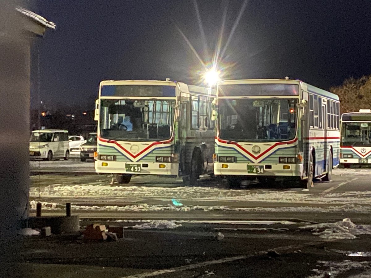 東山 僚啓 まだあります 八戸市営バスで活躍した元国際興業バス キュービック 493号車 が廃車となりました これで 元国際興業バスから来た中古バスとu代車両 いすゞ キュービックは 全て全滅となります 八戸市章のマークが取り外されてるのが