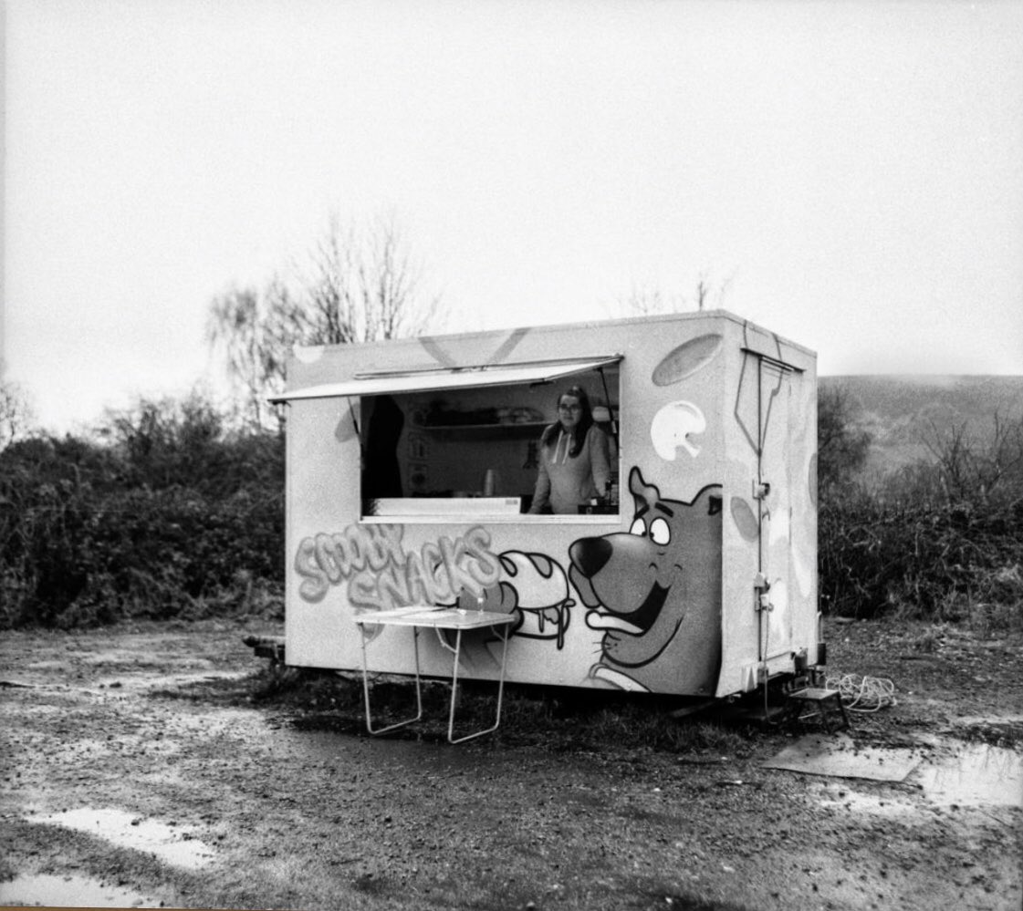 A fab photograph by David  Collyer (Instagram @david_collyer_photographer) that makes me think of Britain this Christmas🤣🤣