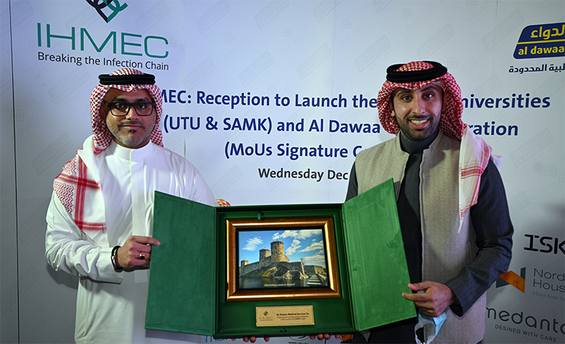 IHMEC project awarded Al-Dawaa Director of Business Development for their commitment to IHMEC concept and indoor hygiene solutions. #indoorhygiene #infectionprevention #saudiarabia #CBresults