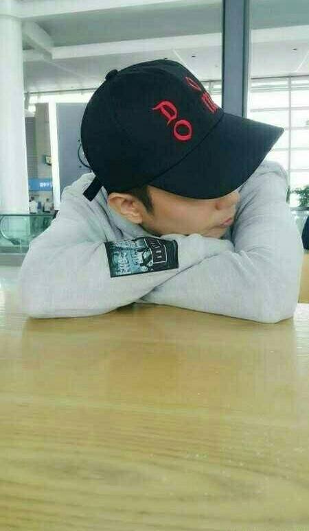 what eun jiwon looks like in real life; a thread