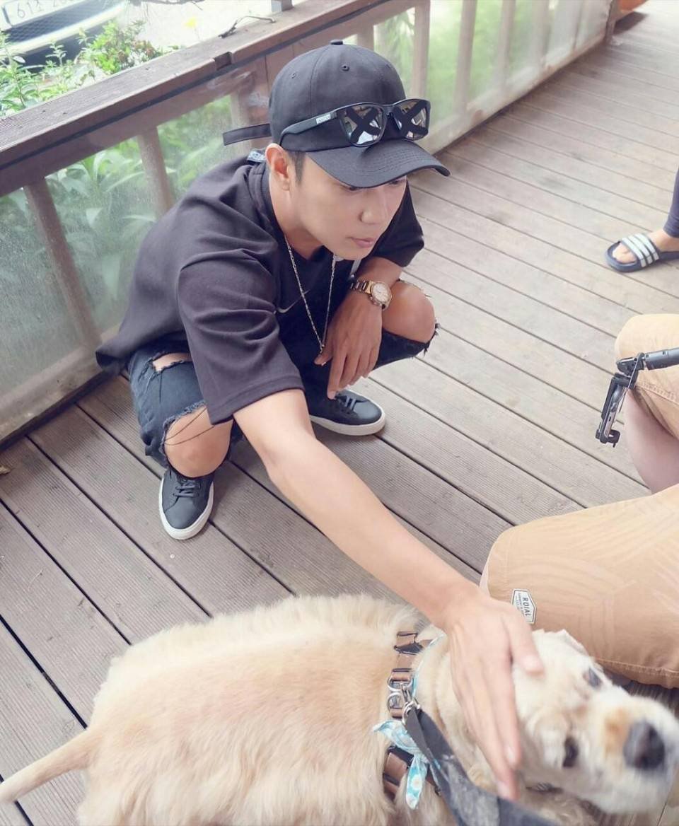 what eun jiwon looks like in real life; a thread