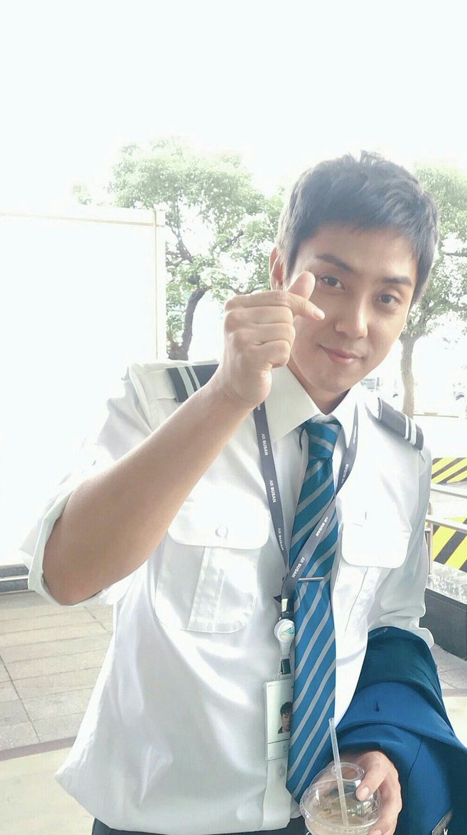 what eun jiwon looks like in real life; a thread