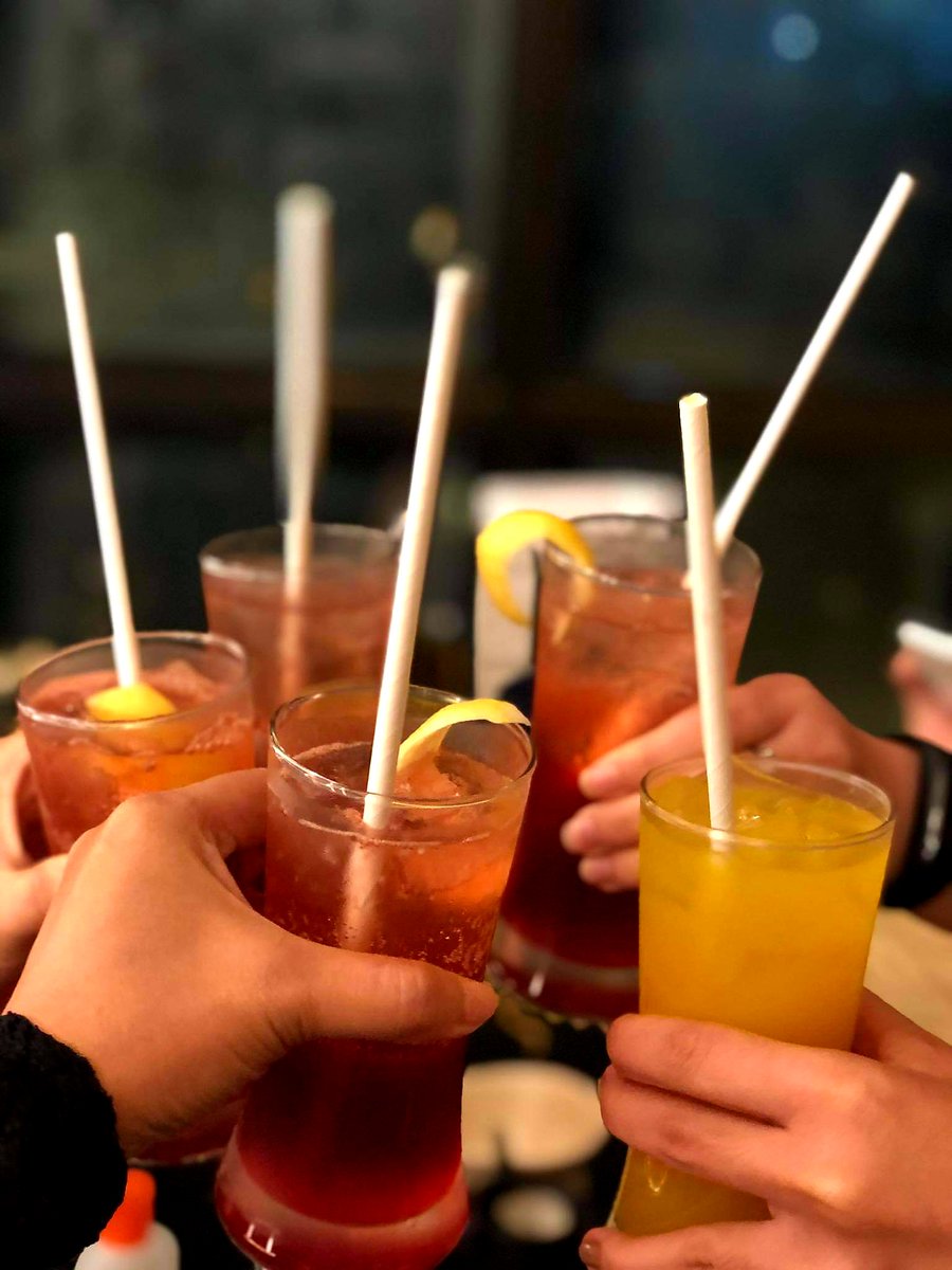 Ampitmariangfe's tweet photo. Cheers! 🥂🥂🥂🥂🥂 https://t.co/hQSnvQHvF3
