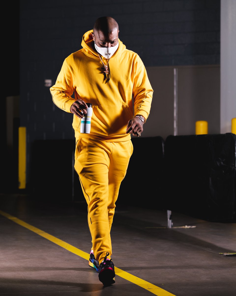 nbaoutfits_'s tweet photo. https://t.co/arC9sYCIxn