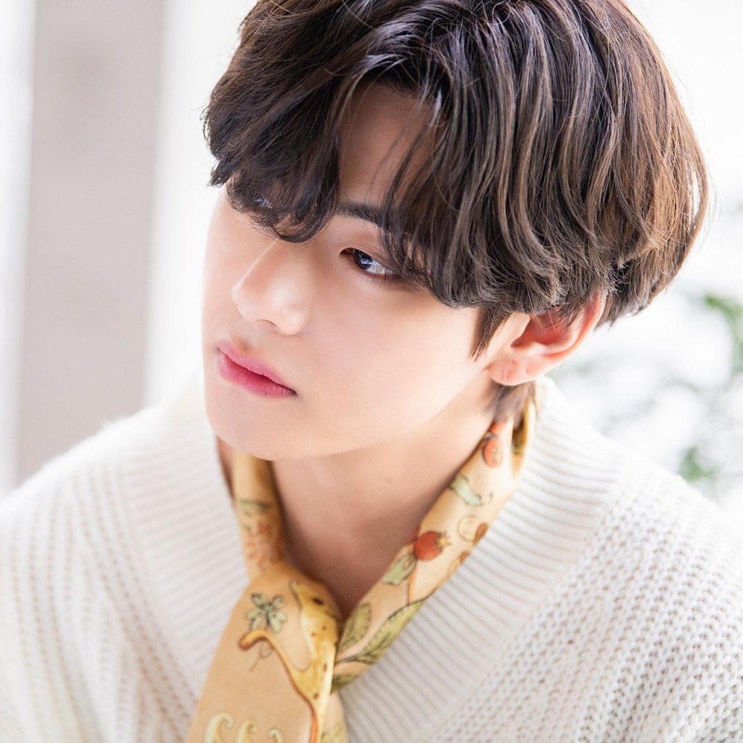 taesilkyyy's tweet photo. I vote #Kimtaehyung of @BTS_twt for #100MostHandsome2020

He's Unarguably most handsome
Also, KTH1 is coming!!! https://t.co/Cc7NmCowfd