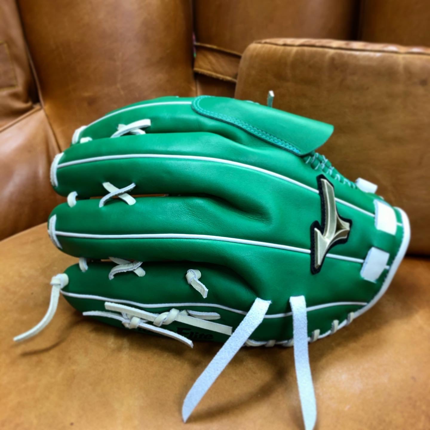 新品　軟式グローブ　投手用　ライナーバック　ファーストバック　中学軟式対応 楽天市場】【DICE 2022限定】軟式 指穴無しライナーバック