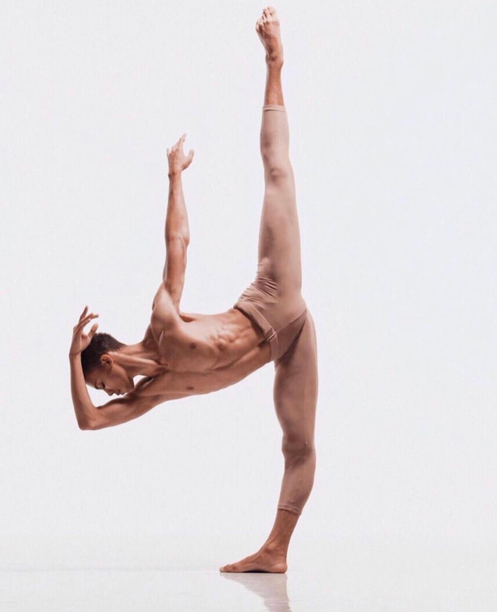 ASPVA's tweet image. Calling all college-bound artists! ? conta.cc/3gWlGdo