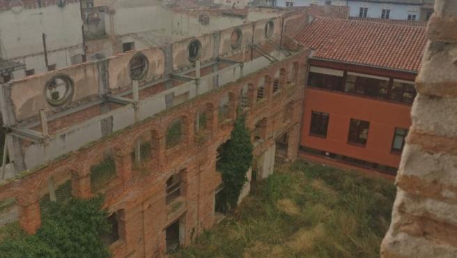infoconcurso_'s tweet photo. 📰 @mitmagob licita por 10,6 millones la recuperación de Teatro Cervantes de #Segovia, en estado de abandono tras cerrar en 1984
ℹhttps://t.co/deD46Arp8p vía @20m 
💡¡No te pierdas #licitaciones de tu interés! Empieza tu prueba gratuita👉https://t.co/WxCQcoMupJ https://t.co/KP4wZcOhFO