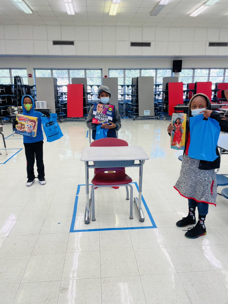 Robin Rayford ✏️🍎 tweet media