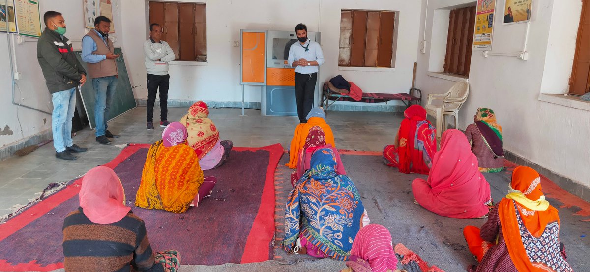 paliwal_bhavana's tweet photo. Today team #JaaduGinniKa conducted session with SHG Group At Kundwa Clustar Block Deogarh
@rsprasad @dintya15 @KumariDiya @LLF_IN @JaaduGinniKa @vodafoneIN_Fdtn
#financialliteracy #SamVaadapp #rajasthanLivelihoodsMission #bhavanapaliwal #digitalrajsamand https://t.co/PLjCPop70l